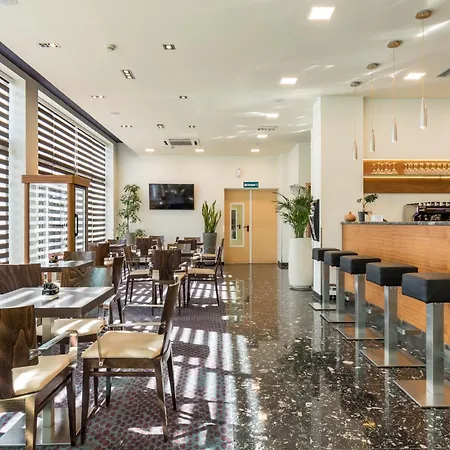 Hotel Mondo