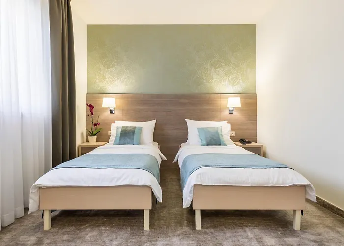 Hotel Mondo 4* Split