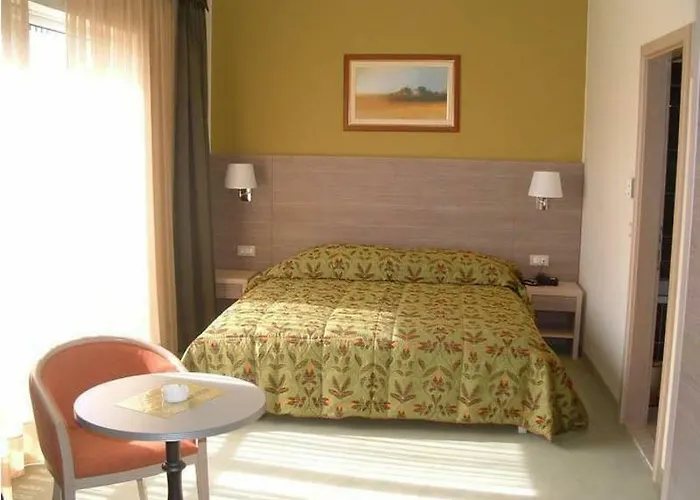 Hotel Mondo 4* Split