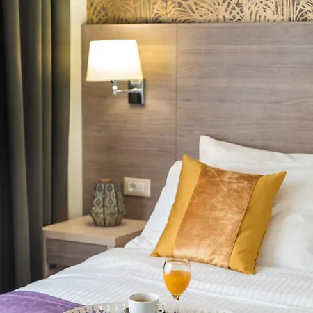 Hotel Mondo 4* Split