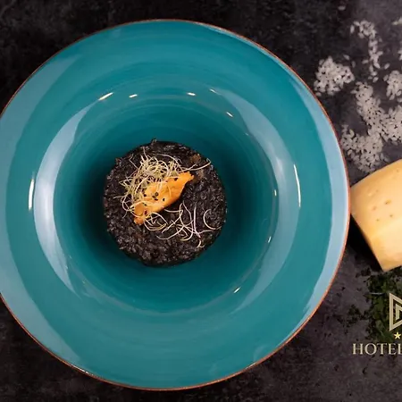 Hotel Mondo ホテル スプリト