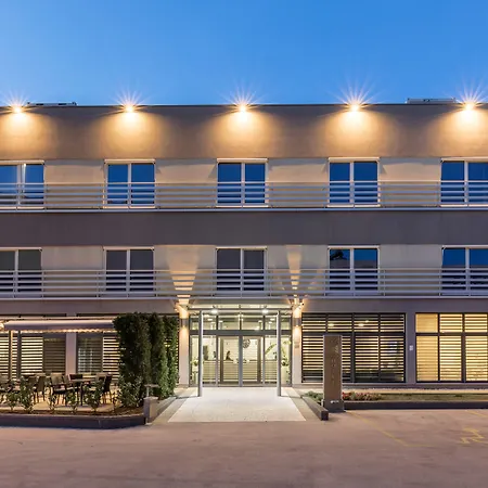 Hotel Hotel Mondo 4*