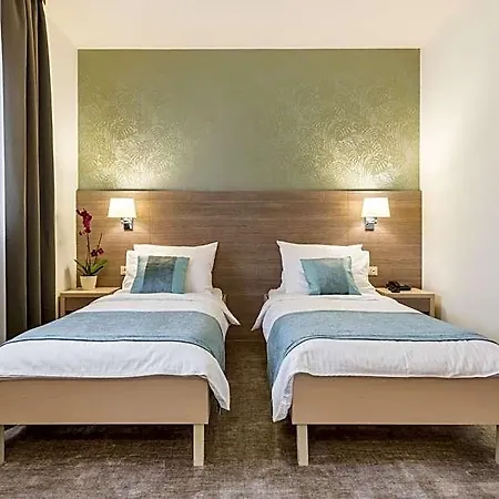 Hotel Mondo 4*