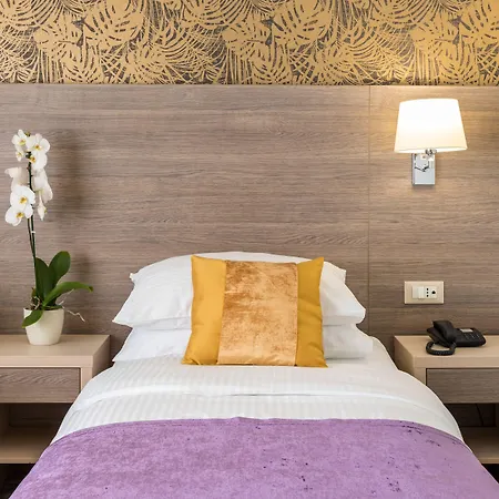 Hotel Mondo